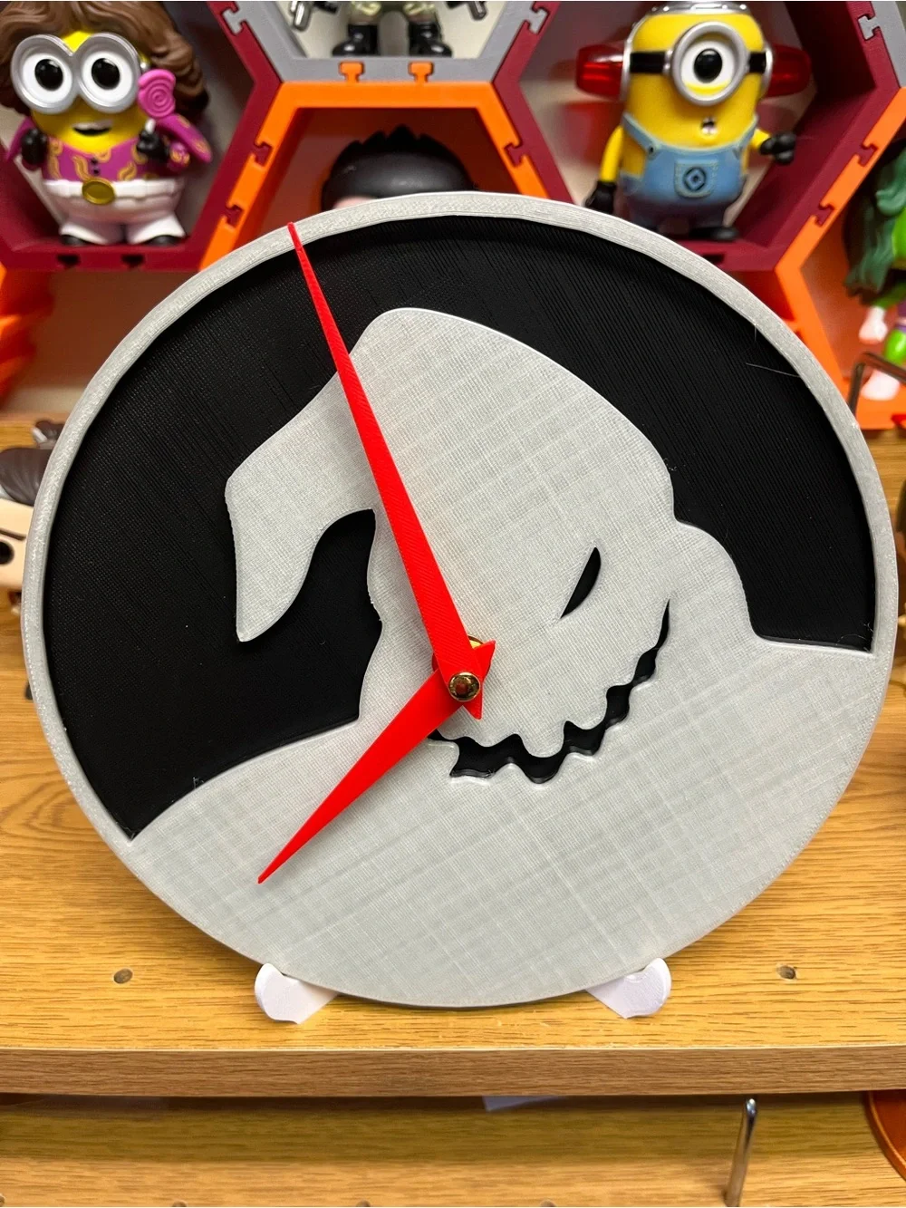 Glow-In-The-Dark Oogie Clock - Green